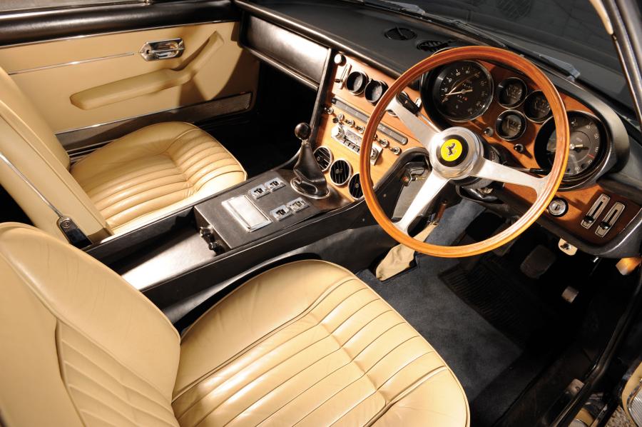  Ferrari 365 GT 2+2 1968 года  (фото 27 из 62)